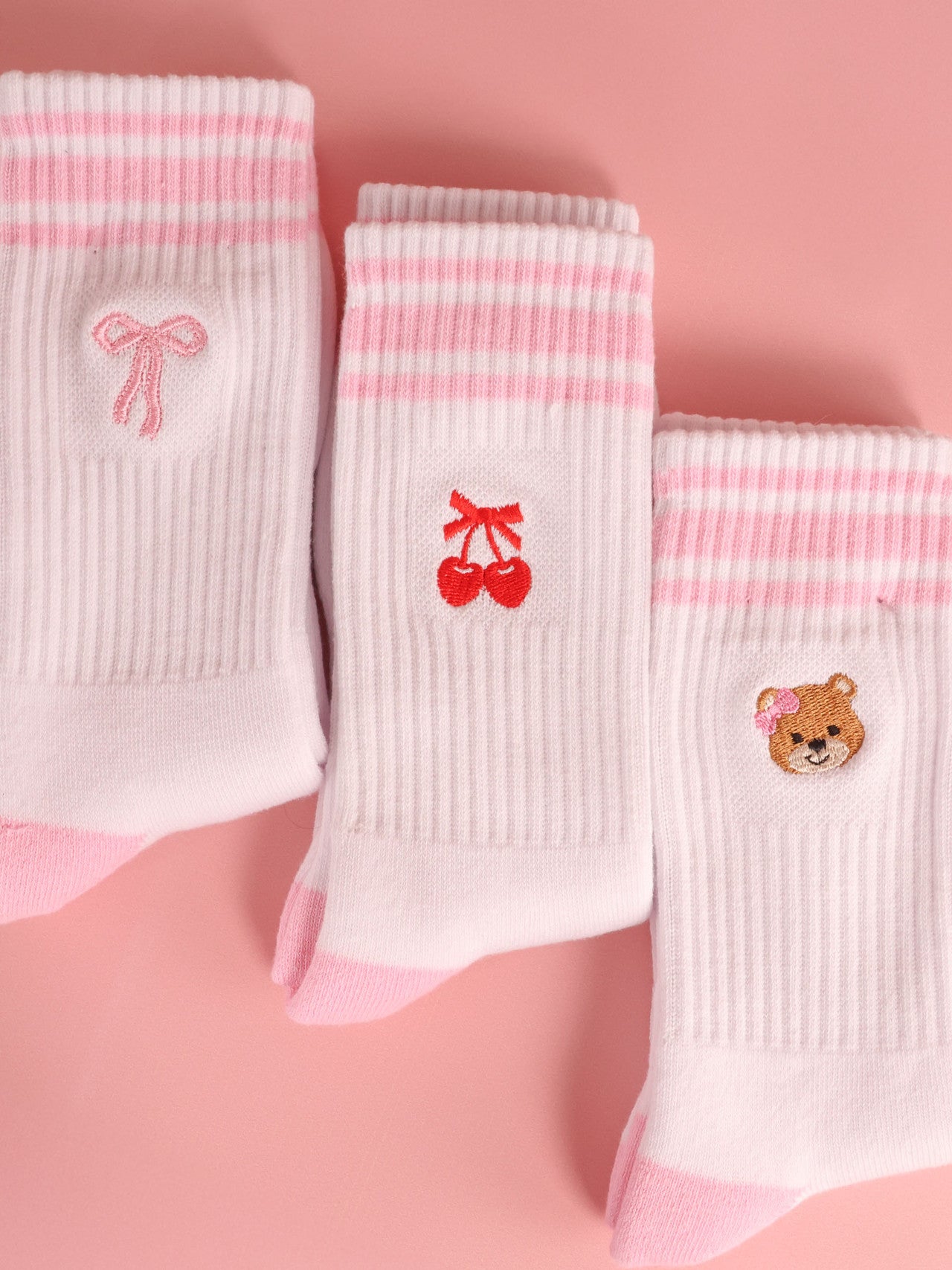 Embroidered Big Bow Crew Sock