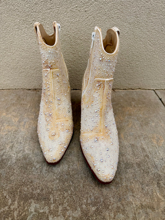 Betsey Johnson Diva Pearl Boot