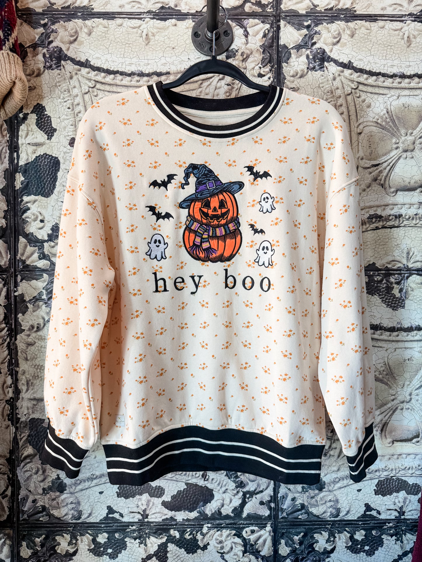 Hey Boo Pullover