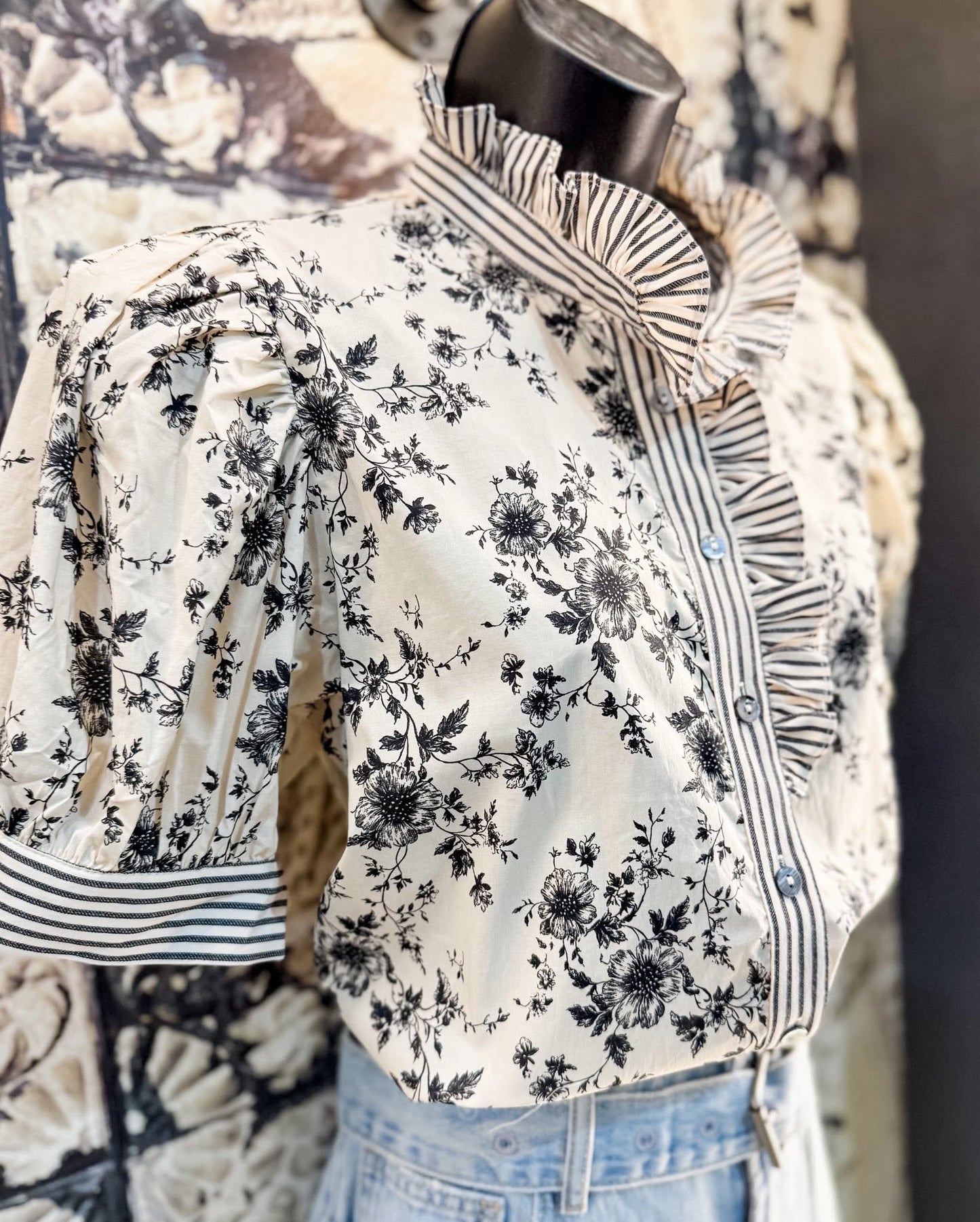 French Floral Ruffled Collar Blouse