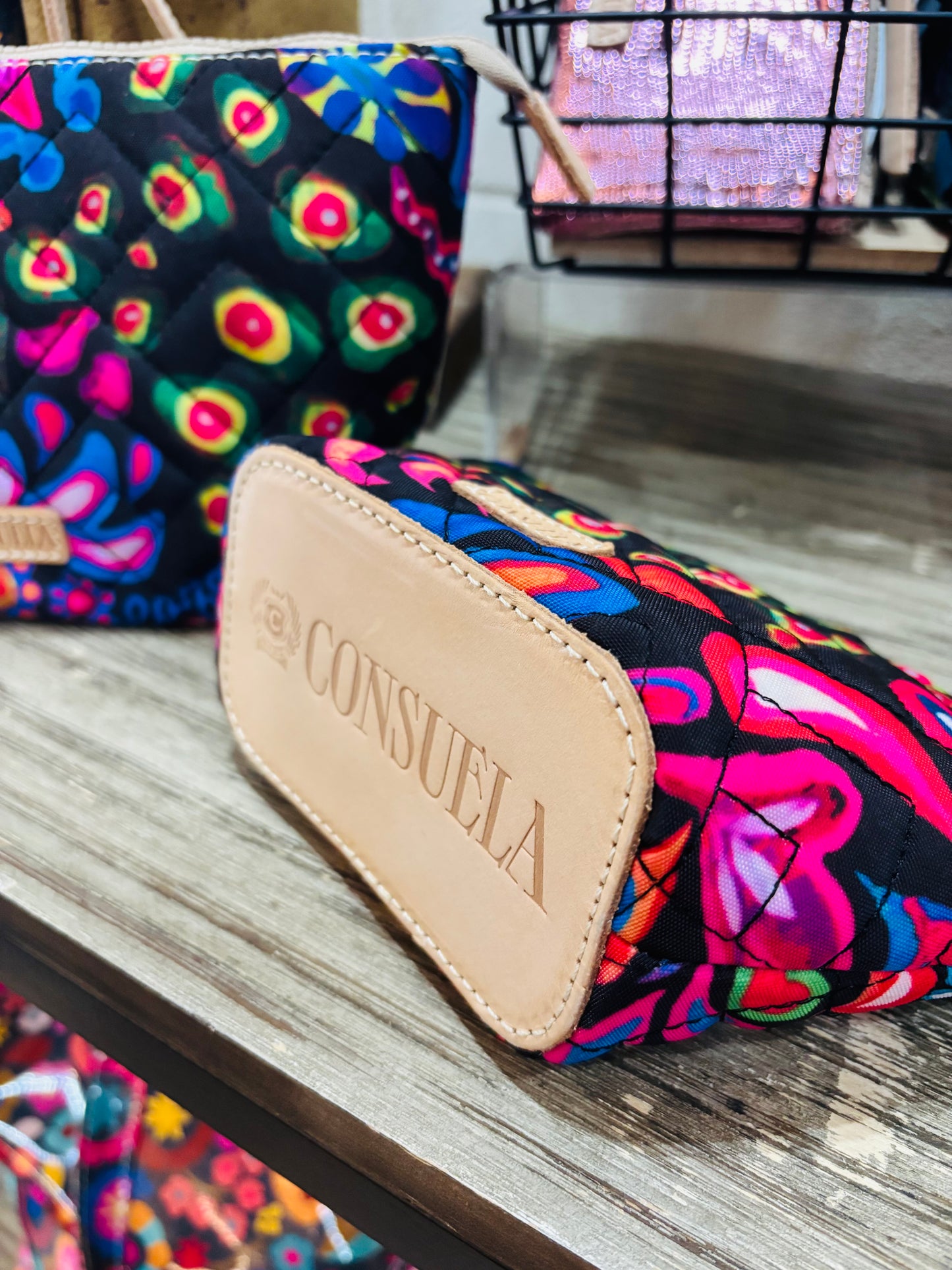 Consuela Medium Tool Kit, Sam