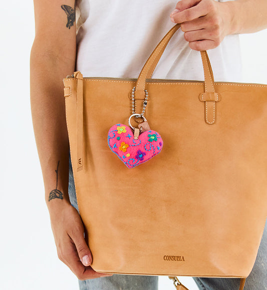 Consuela Corazon Grande Pink Charm