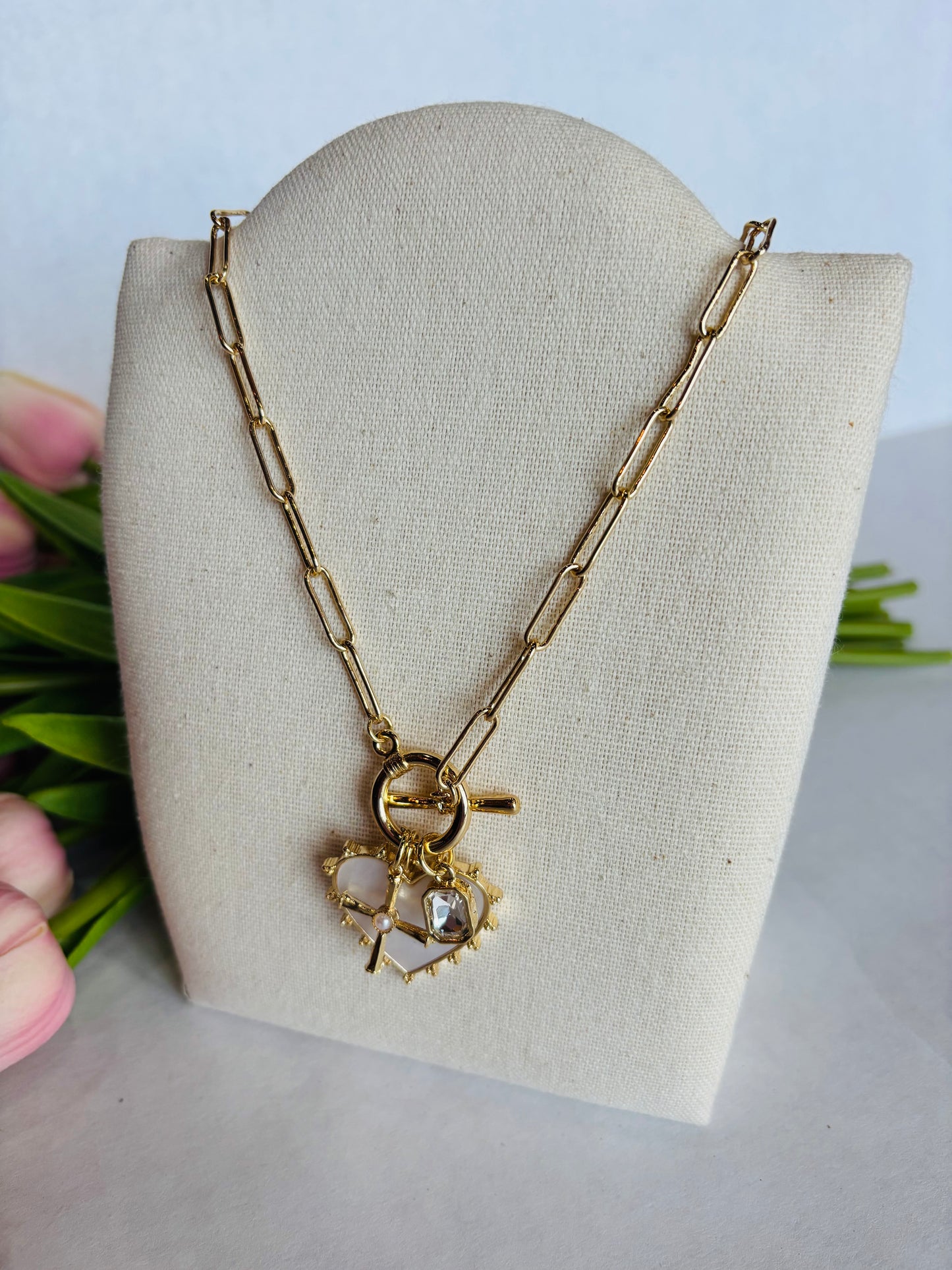 Clarissa Heart Pendant Paperclip Neckkace