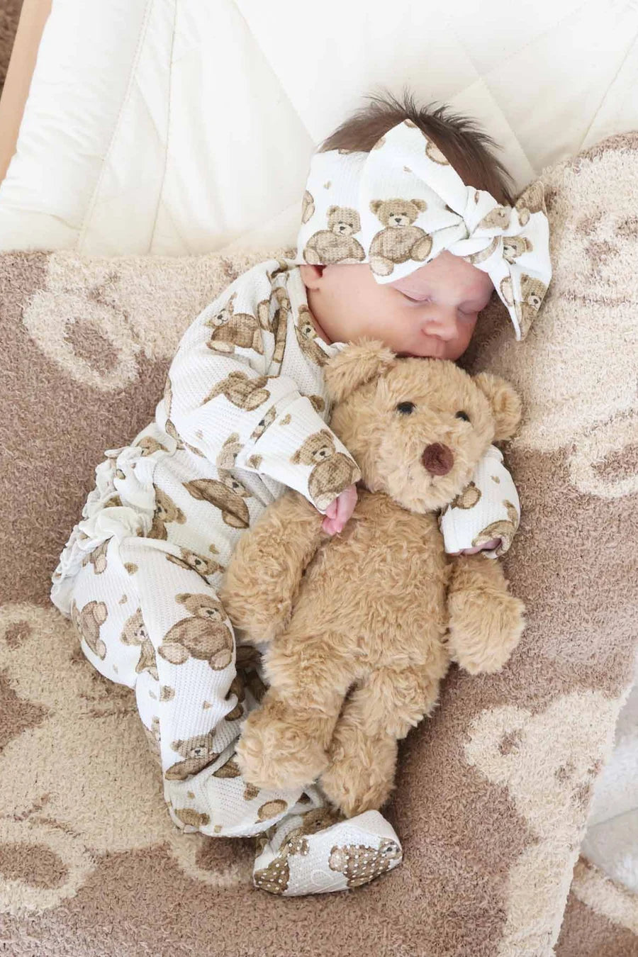 Caden Lane | Beary Sweet Waffle Knit Large Bow