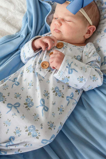 Caden Lane | Tied In Blooms Baby Knot Gown & Hat Set
