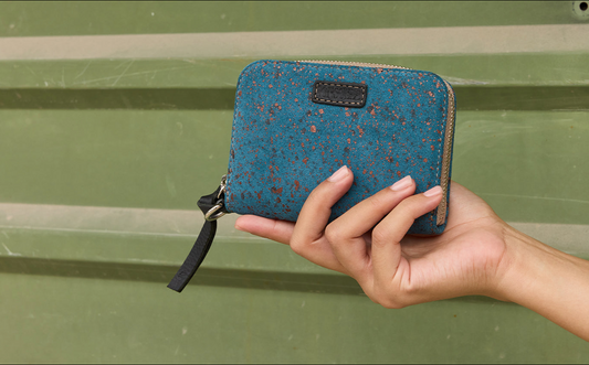 Consuela Zippy Wallet, Nilo